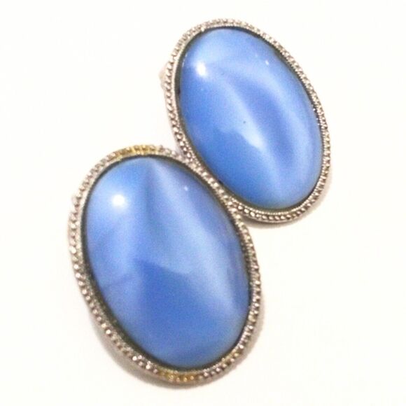 Vintage Baby Blue Cats Eye Silver Tone Mid Century Clip On Earrings - Picture 2 of 5